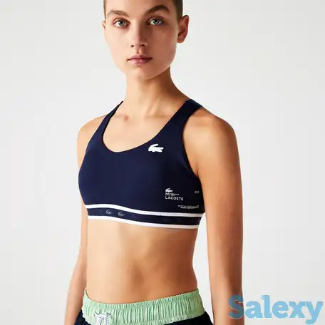 Женский спортивный бюстгальтер lacoste sport с перекрещивающимися бретелями, фотография 1