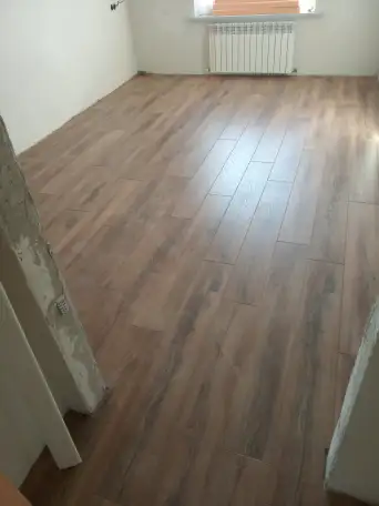 Укладка ламината настил линолеума и ОСБ, фотография 5