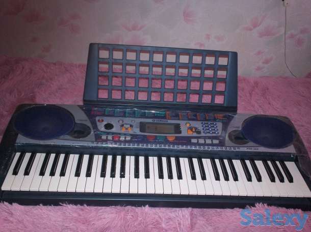 Продам синтезатор 