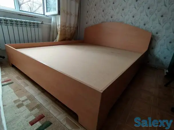 Кровать двухспальная с матрацем, фотография 3