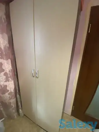 шкаф бежевый для одежды, фотография 1