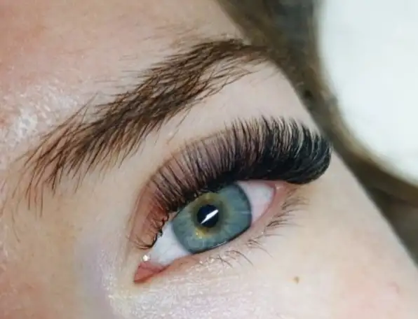 Наращивание ресниц, фотография 1
