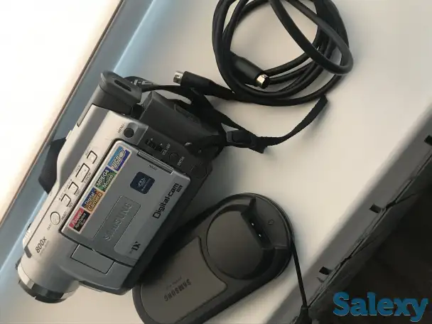 Видеокамера Samsung, фотография 1