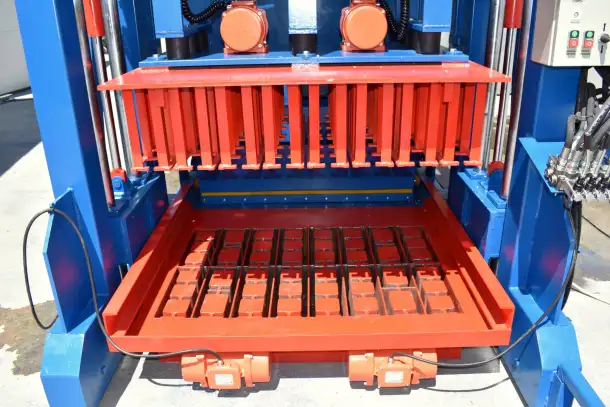 Вибропресс мобильный Svemlo SUMAB 4800., фотография 4