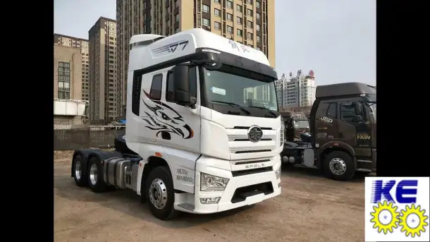 5206015EB90A стекло лобовое FAW J7, фотография 1