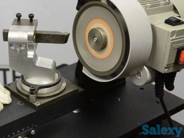 MR-M3 Станок для заточки различных токарных резцов с напайными или сменными твердосплавными пластинами., фотография 1