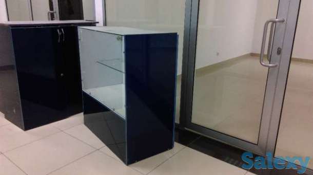 Торговое оборудование. Ветрины, фотография 2