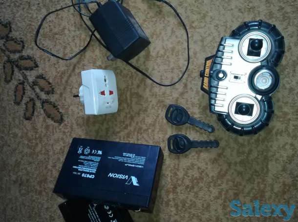 Продам детскую машину на пульте, фотография 3