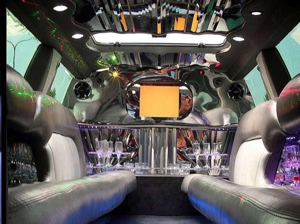 Прокат на свадьбу белый лимузин CADILLAC ESCALADE AMERICA, фотография 2