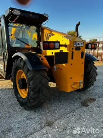 Телескопический погрузчик, фотография 2