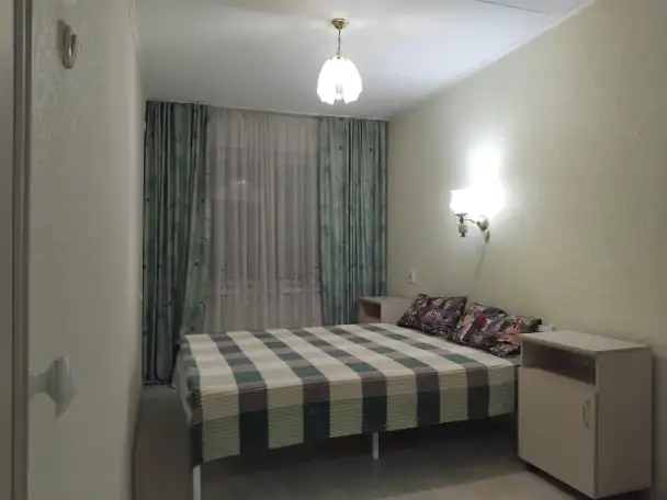 рядом Море-пляж, парк яхт-клуб. Посуточно  2мкр., фотография 6