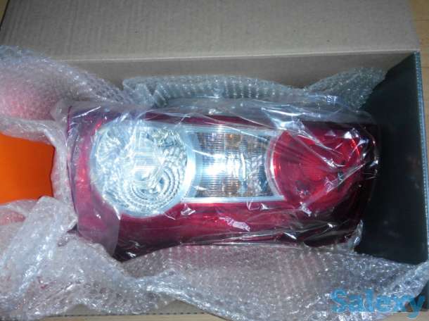 Задний фонарь на Ларгус, правый и левый, фотография 2