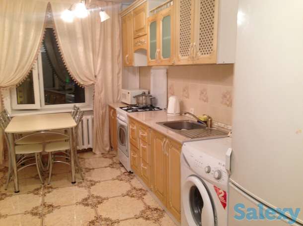 Сдам 3х крмнатную кв. в Районе 