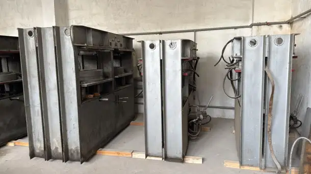 Продам станки для пройзводстава пластиковых люков, фотография 8