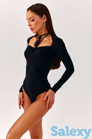 Черный боди с драпировкой, фотография 1