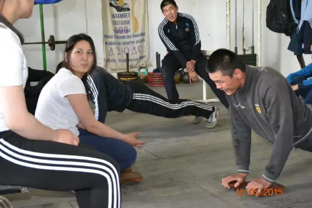 Универсальный спортивно-оздоровительный тренажёр Стадион на ладони, фотография 12