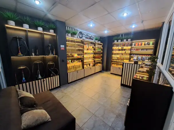 Торговые витрины, стеллажи, островки, отделыНа заказ, фотография 1