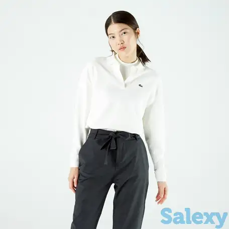 Женская рубашка-поло lacoste regular fit с открытым воротником, фотография 1