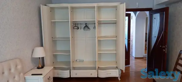 Шкаф платяной +тумба, фотография 1