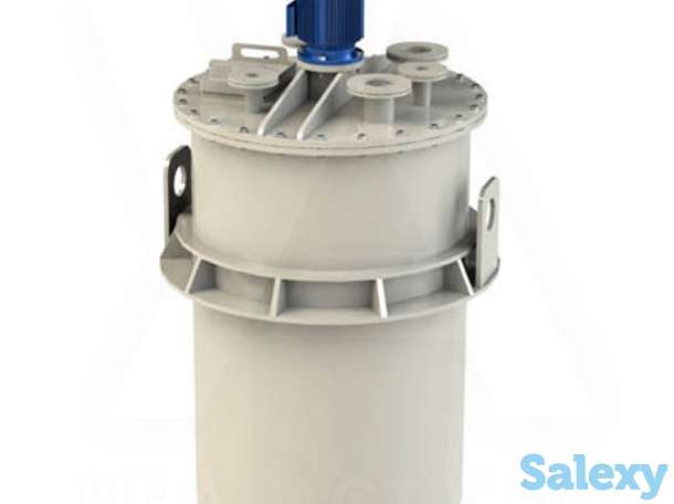 Вертикальные цилиндрические емкости из пластика, фотография 8