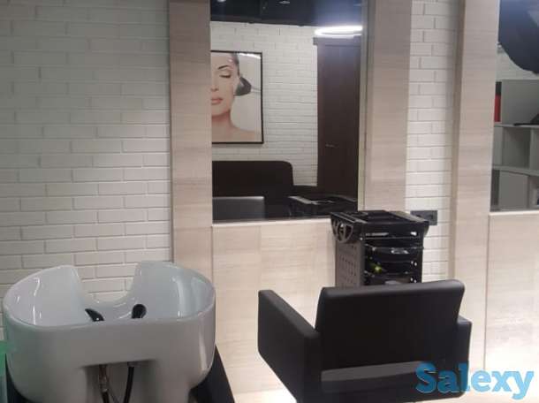 Сдаётся парикмахерское кресло в элитном салоне!, фотография 4