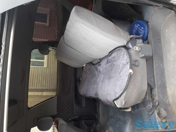 Автомобиль тойота естима Toyota Estima, фотография 6