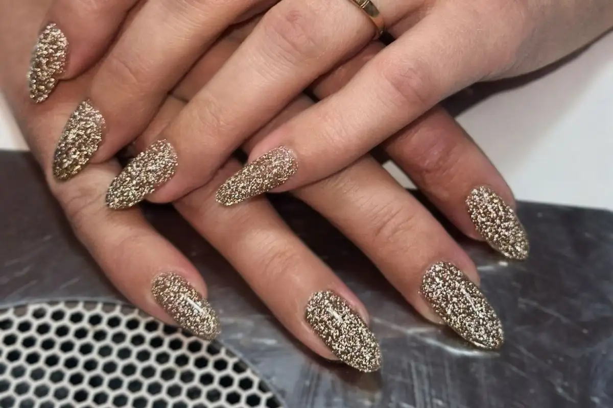 Маникюр, наращивание в Алматы, фотография 3