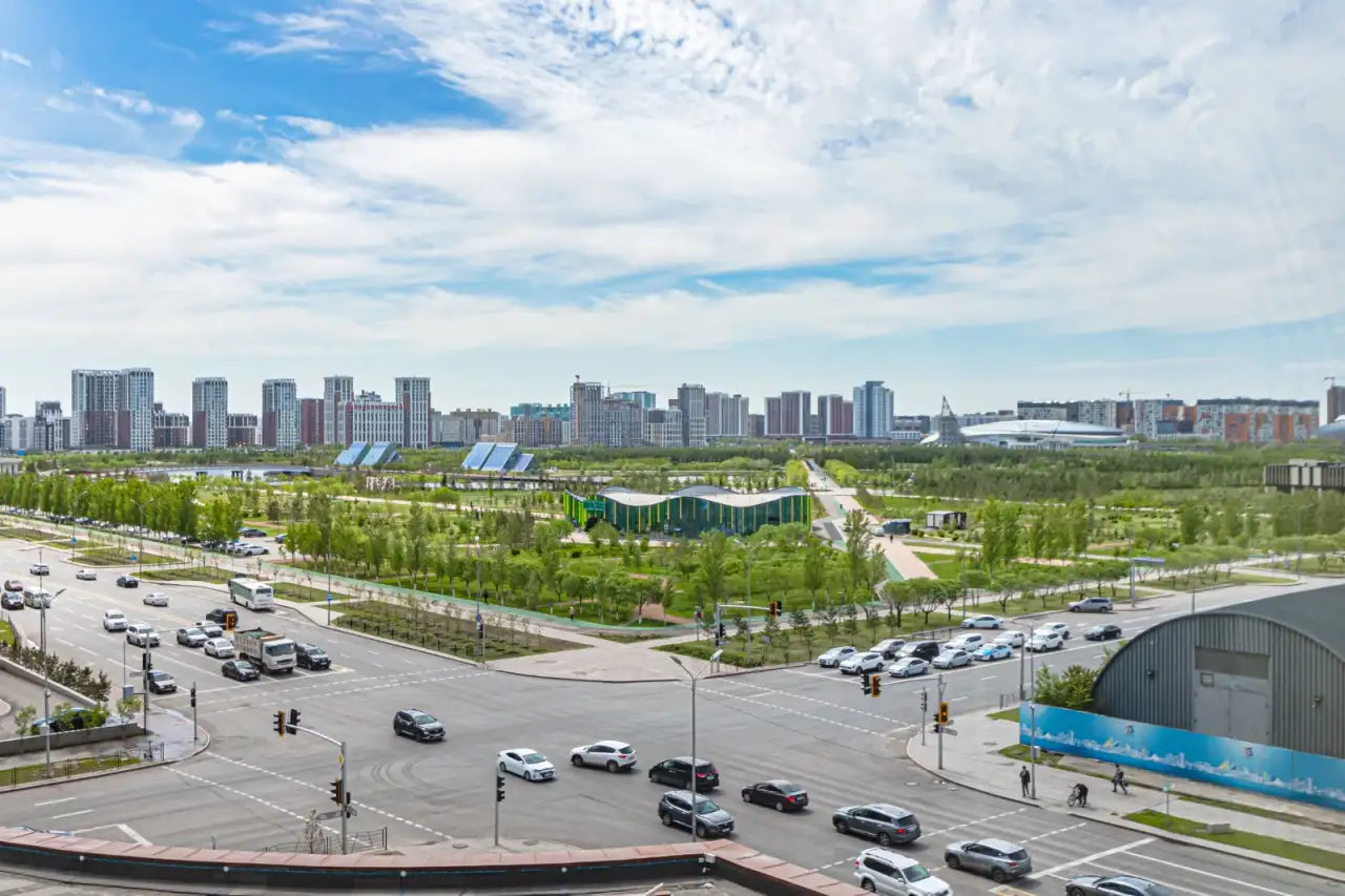 Апартаменты рядом с Абу даби плаза, улица Туркестан, 10, фотография 8