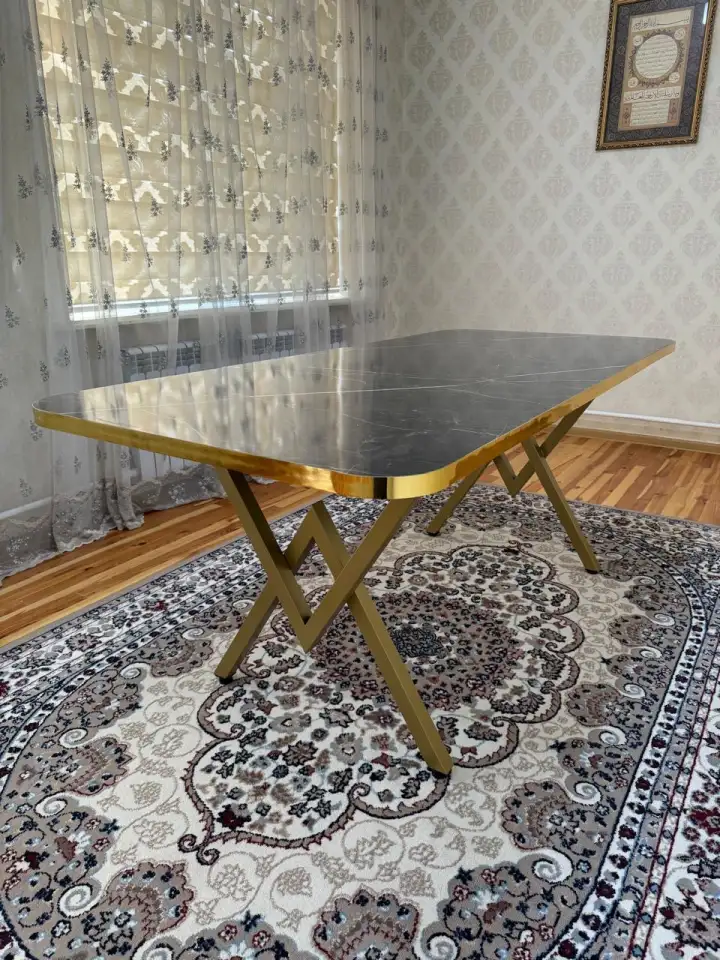 Стол и стулья, фотография 3