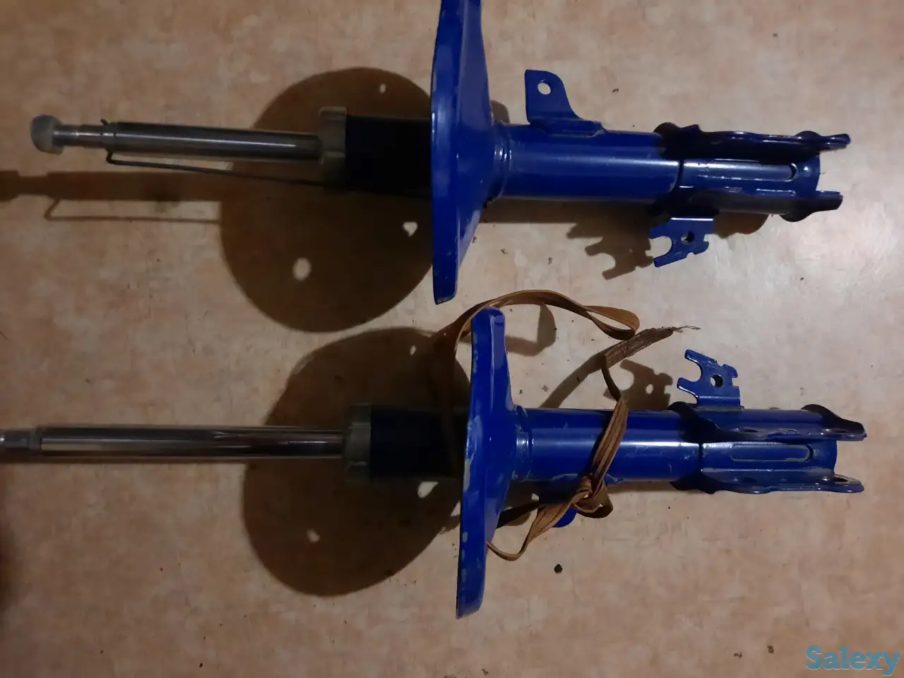 Стойки амортизатора, фотография 1