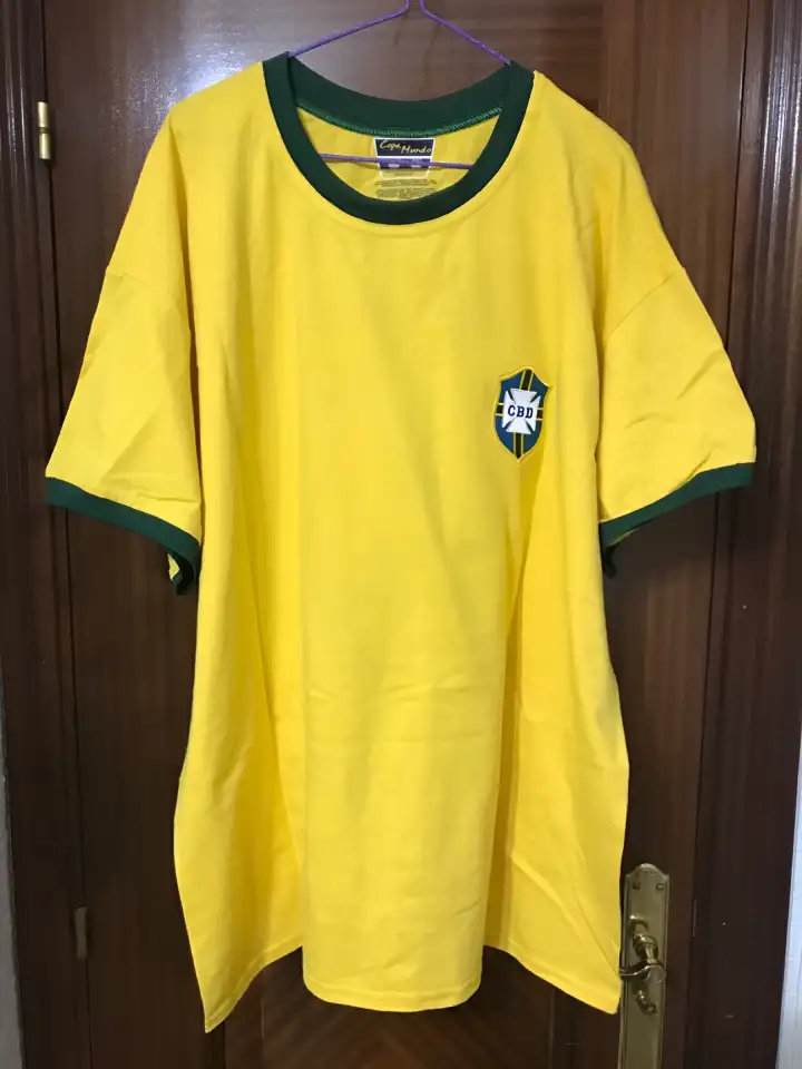 Футболка сборной Бразилии с автографом Пеле, фотография 2