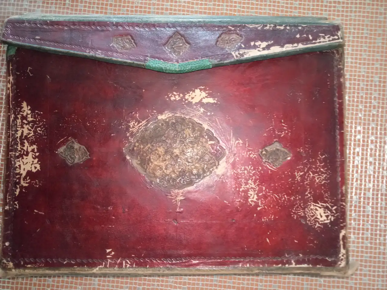 Книга, фотография 1