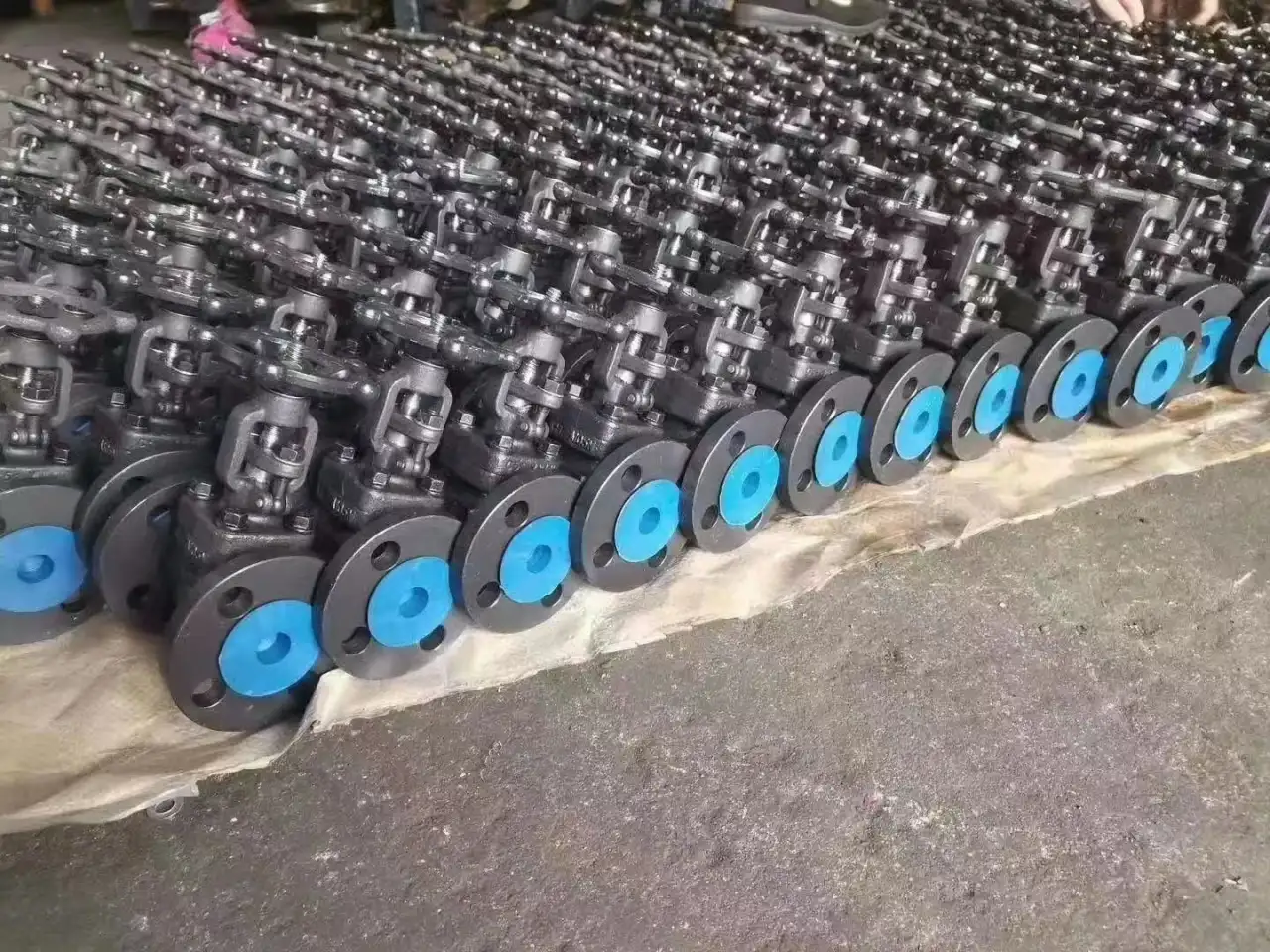 ASME API клиновые задвижки, клапаны, краны шаровые, фланцы, фитинговая продукция, фотография 4