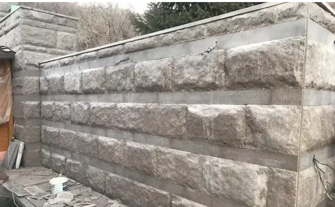 Колотый травертин, мрамор, гранит для облицовки стен Алматы. Делаем мозаику. Опыт 20 лет, фотография 1