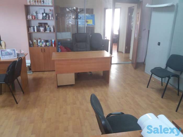 Сдам в аренду стол в офисе, фотография 3