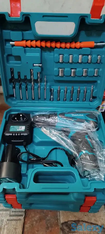 Аккумуляторный шуруповерт-дрель Makita, фотография 1