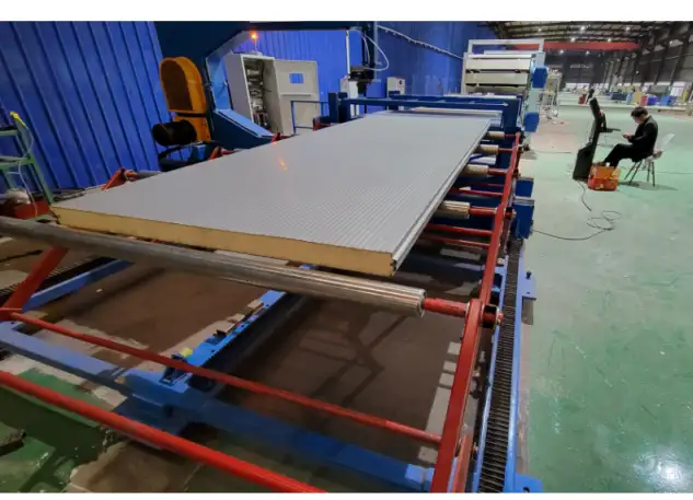 Оборудование для производства гаражных ворот, фотография 3