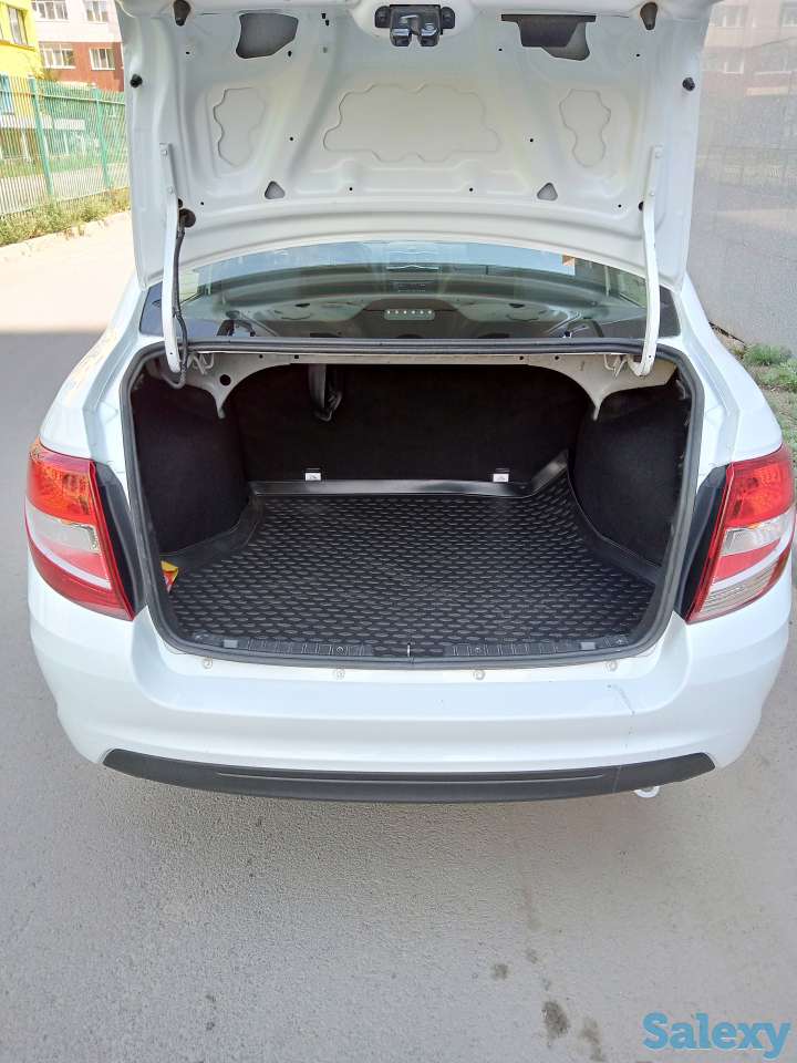 Продам автомобиль Лада Гранта, фотография 4