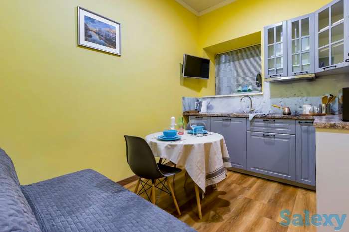 Красивая квартира с желтым интерьером, ул. Навои, 210/1, фотография 8