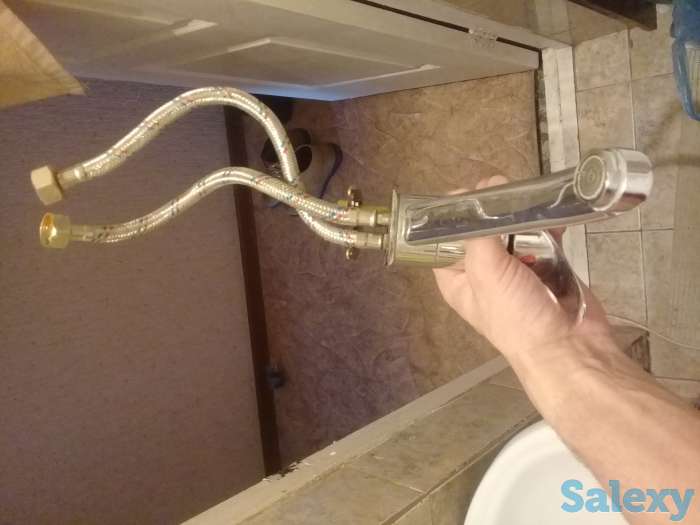 Продам б/у смесителя от раковины в хорошем состоянии возможно с установкой, фотография 1