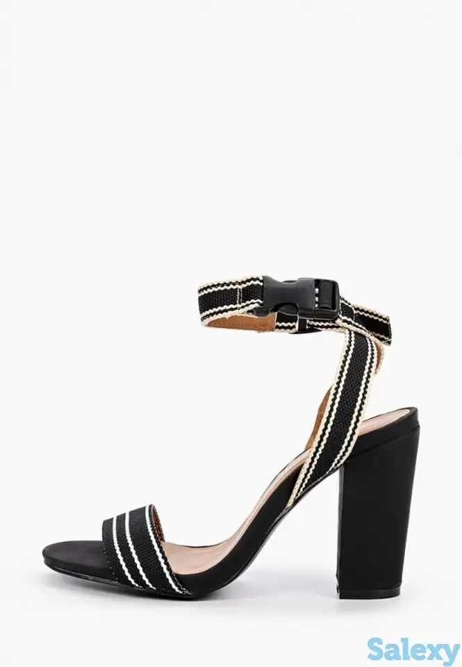 Босоножки la bottine souriante, фотография 1