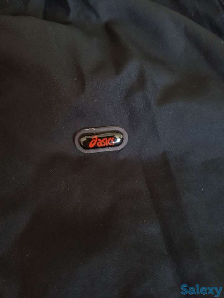 Женская куртка Asics, фотография 7