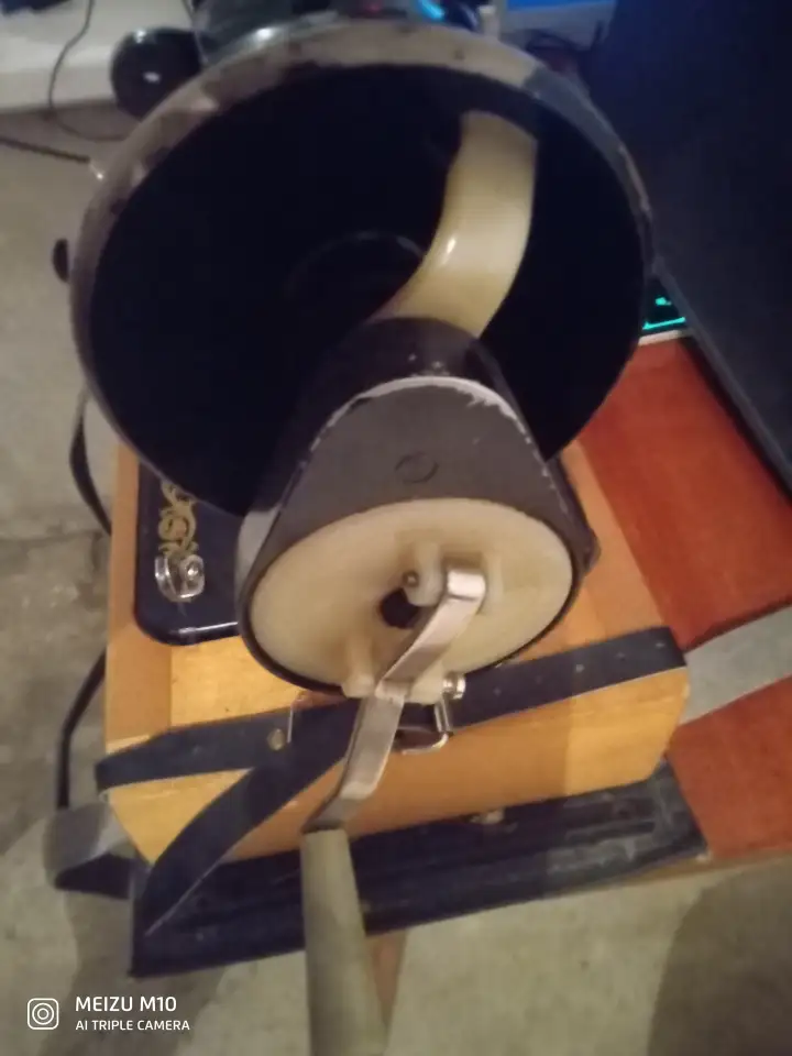 Продам швейную машину, фотография 2