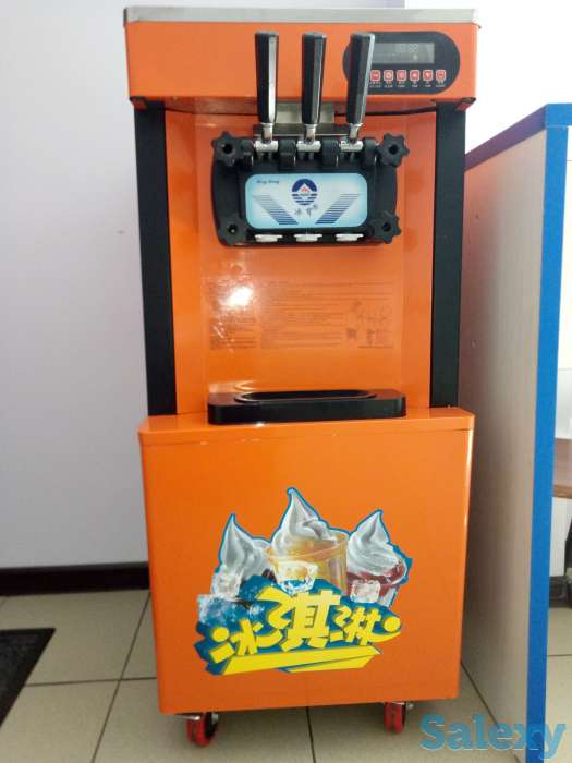 Аппарат для изготовления мягкого мороженого, фотография 1