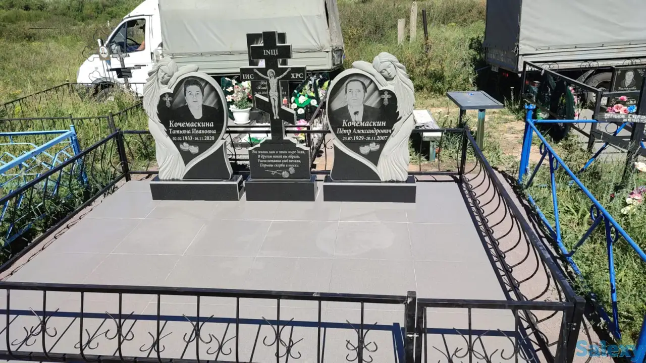 Памятники и надгробия, фотография 11