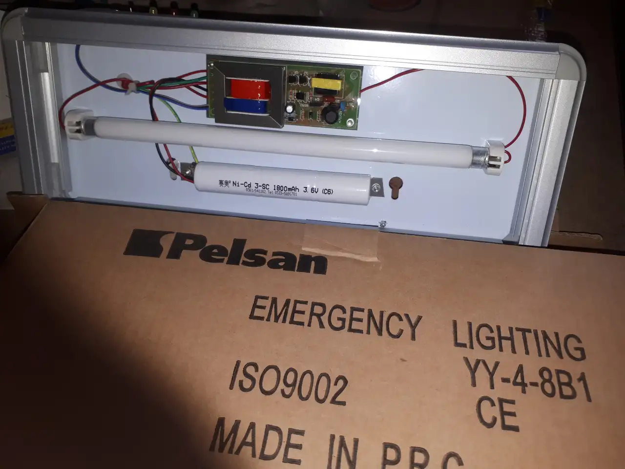 Табло без стекла U  220  В лампа ЛЛ. мощность Р  8 Ватт  заказчик сам выберает  цвет надпись стекло оргстекло и, фотография 2