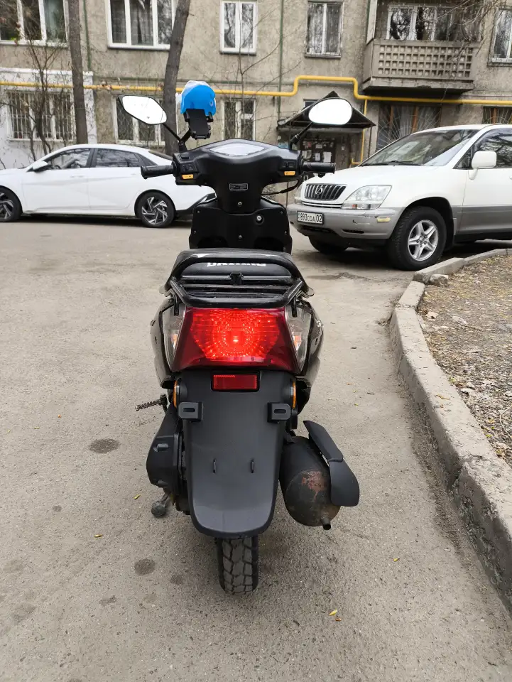 Даянг мопед 49 куб продам едет на ходу минусов нет, фотография 2