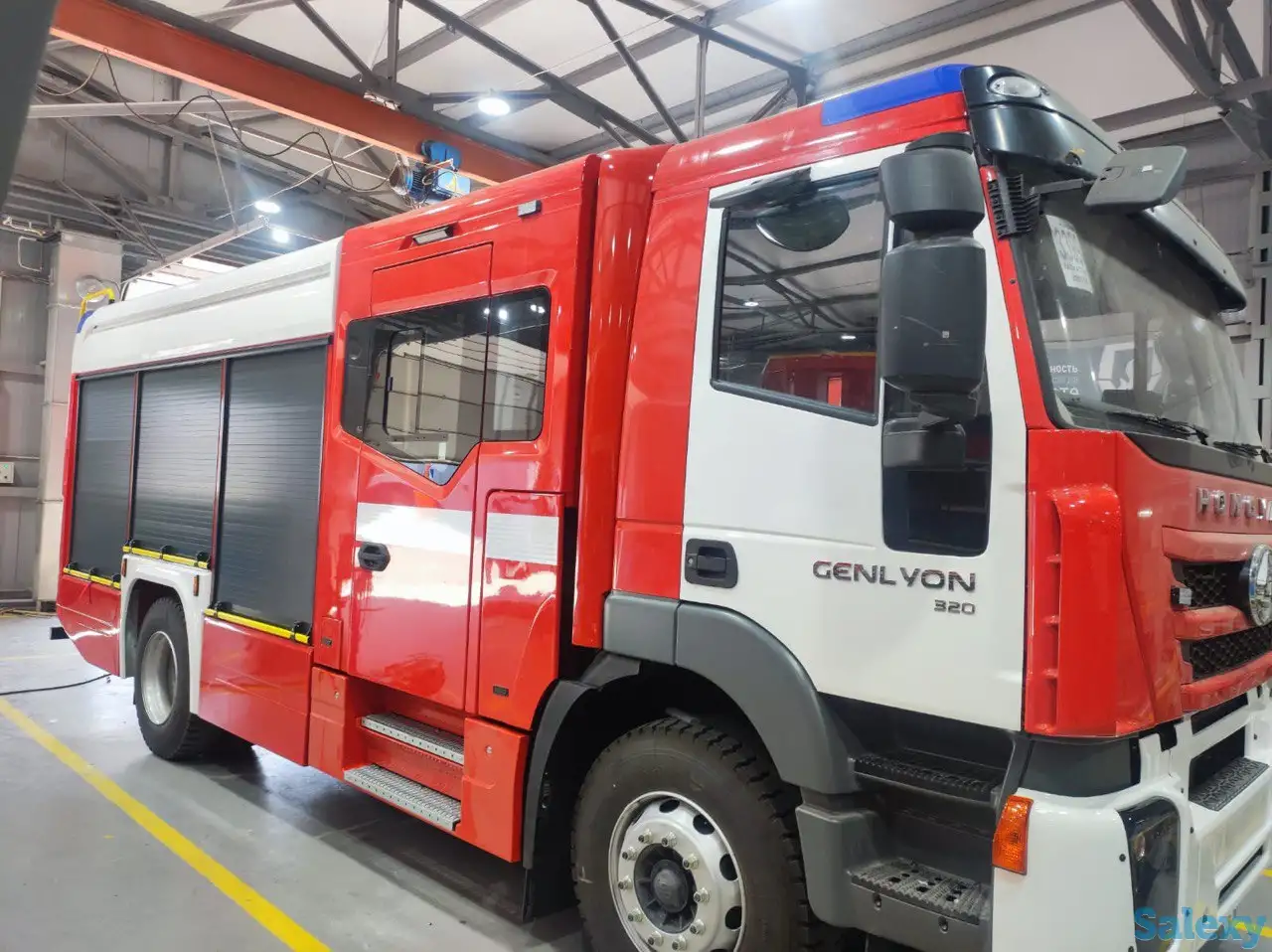 Пожарная автоцистерна на шасси Hongyan АЦ-5,0-40/4 (4X2), фотография 2