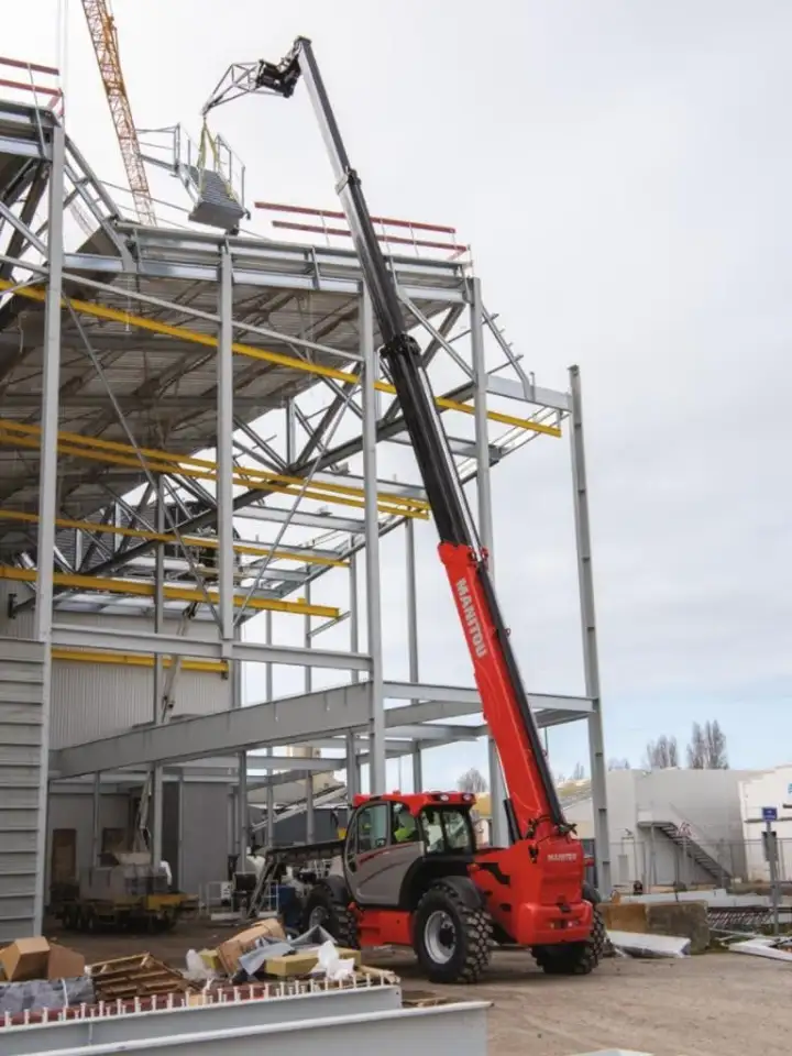 Аренда полноповоротного телескопического погрузчика Manitou MRT2150, фотография 2