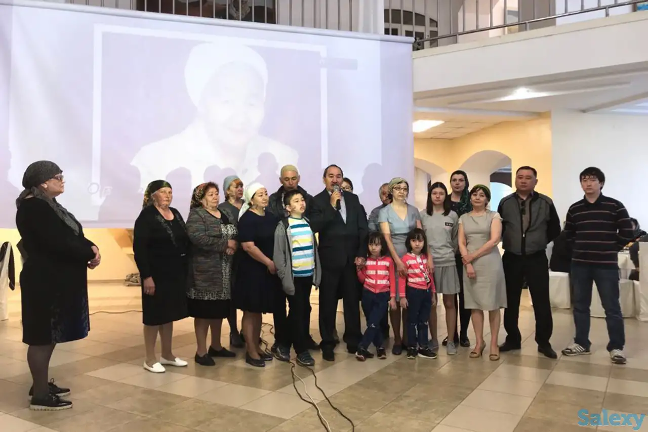 Ведущие, режиссёры, сценаристы, дикторы на казахском русском языках на Еске алу поминки, проектор большой 6 м. экран, фотография 2